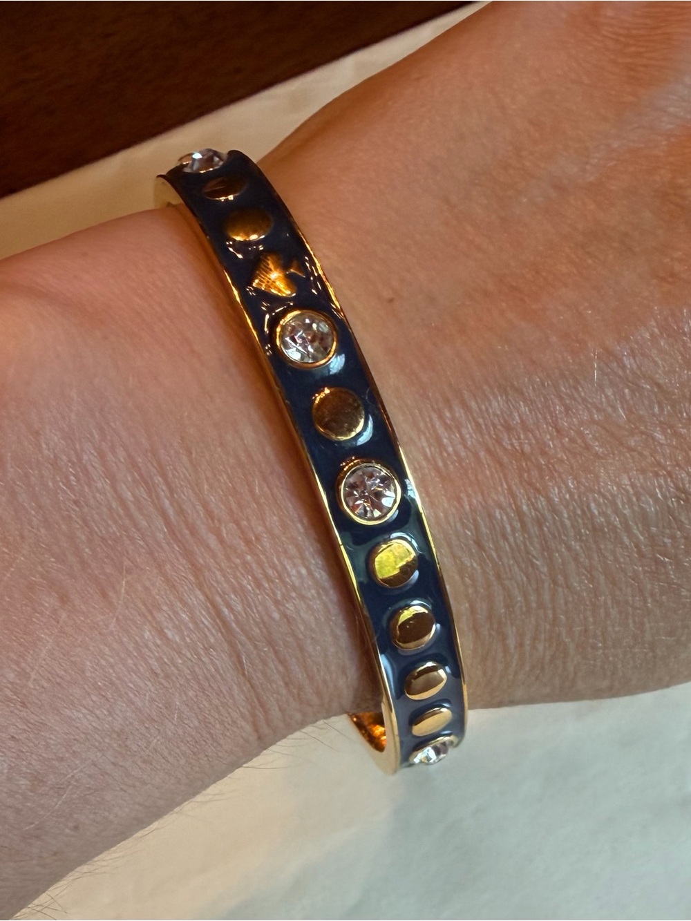 kate spade Navy Enamel Rhinestone Gold Tone Bangle Bracelet Spade Accents - Picture 4 of 5